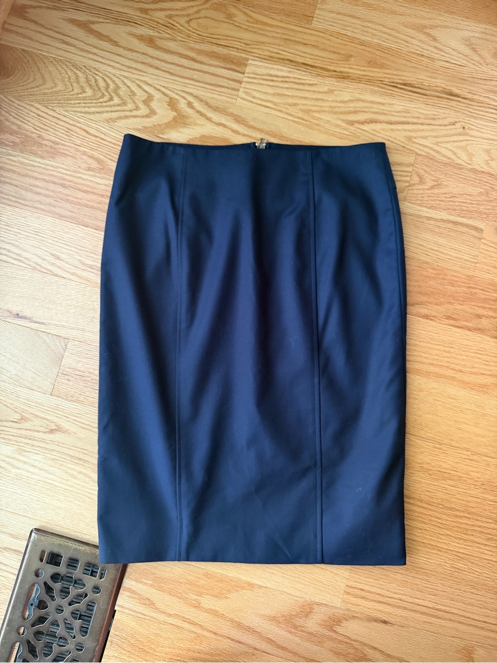 Veronica Beard Navy Exposed Zip Pencil Skirt Size 8 Made in USA